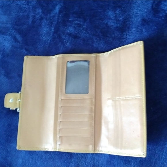 Coach Bag - Picture 3 of 8